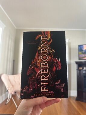 Fireborne by Rosaria Munda, young adult fantasy, 1st book in the Aurelian Cycle